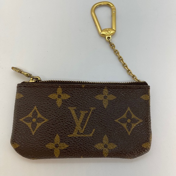 Authentic Louis Vuitton key pouch Monogram - Picture 3 of 11